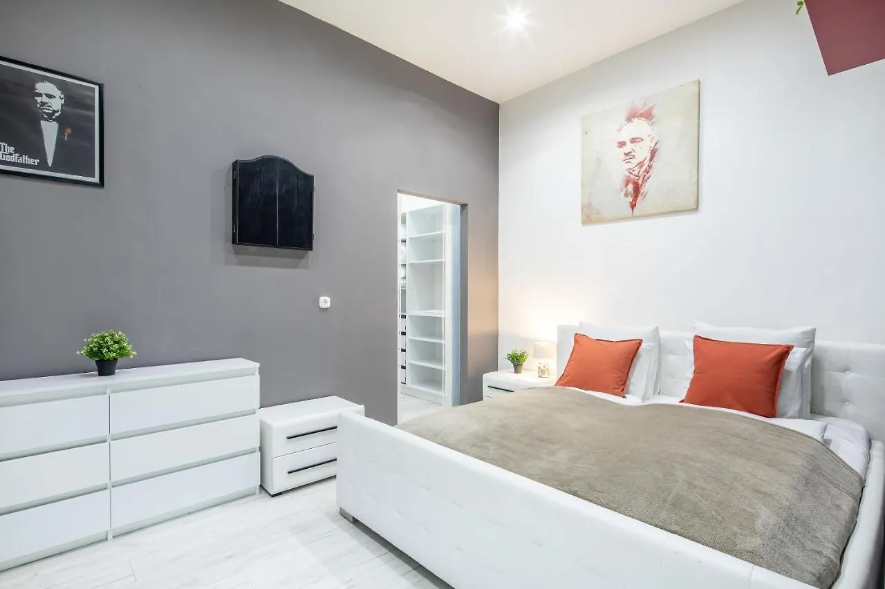 Cozy & Central Apartment With 2-Bedroom Budapest